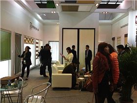 金鳳凰窗簾品種多樣，是不錯(cuò)的選擇！
